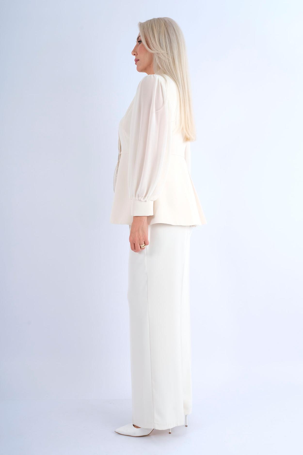 5302 Suit